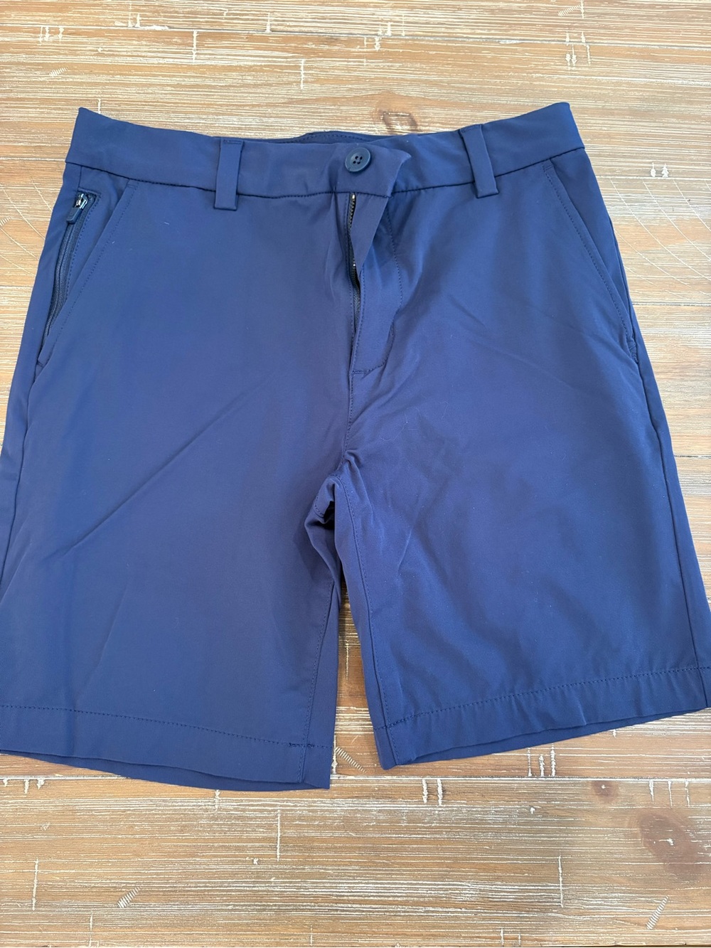 Boys Vineyard Vines Navy Blur Performance Shorts Size 16 EUC